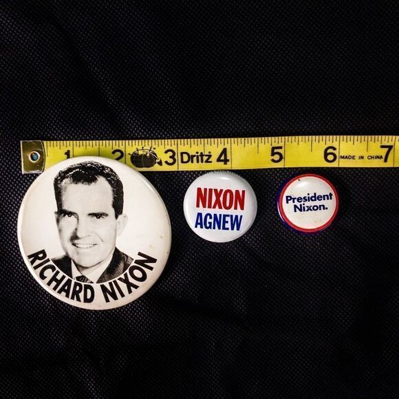 3 Vintage Richard Nixon Presidential Election Campaign Pinback Buttons - Picture 3 of 8